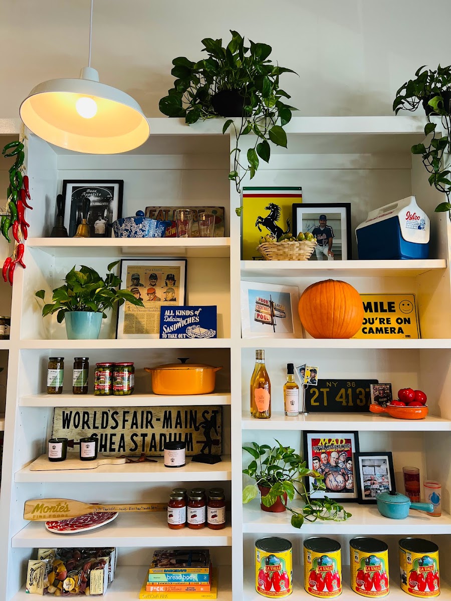 Uncle Paulie's Deli